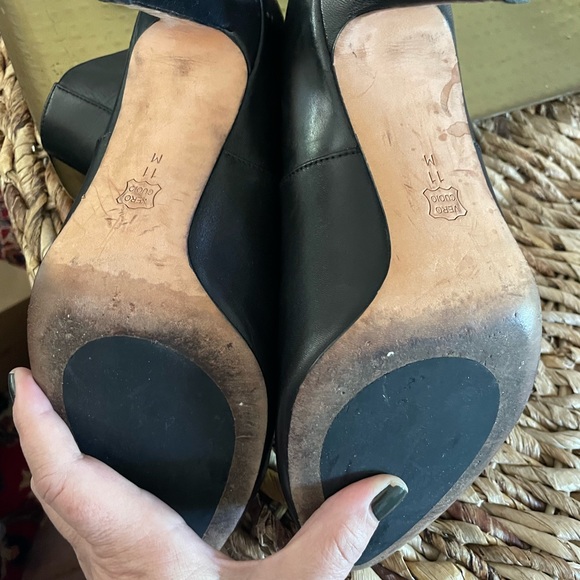 High Heeled Black Black Boots size 11 - Picture 4 of 4